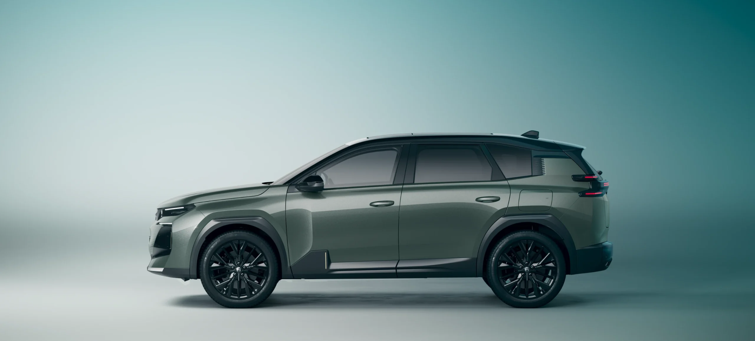 immersive-key-features_lifestyle_4_2880x1300